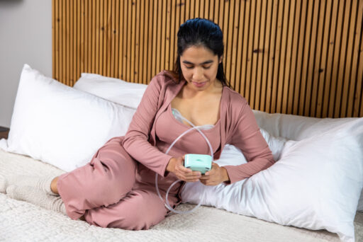 Motif Twist Breast Pump Nursing Mom
